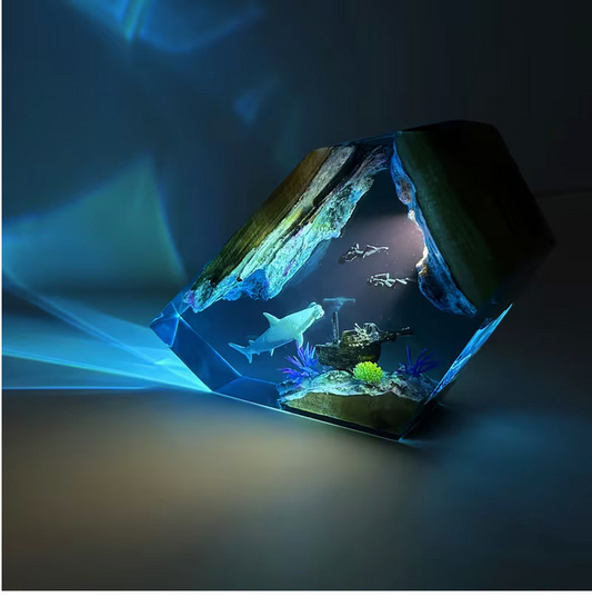 Hammer Head Shark and Divers Resin Lamp VIP